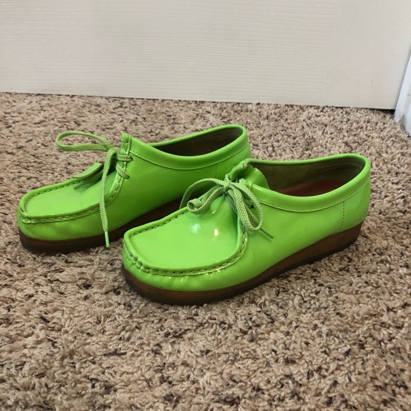 lime green clark wallabees